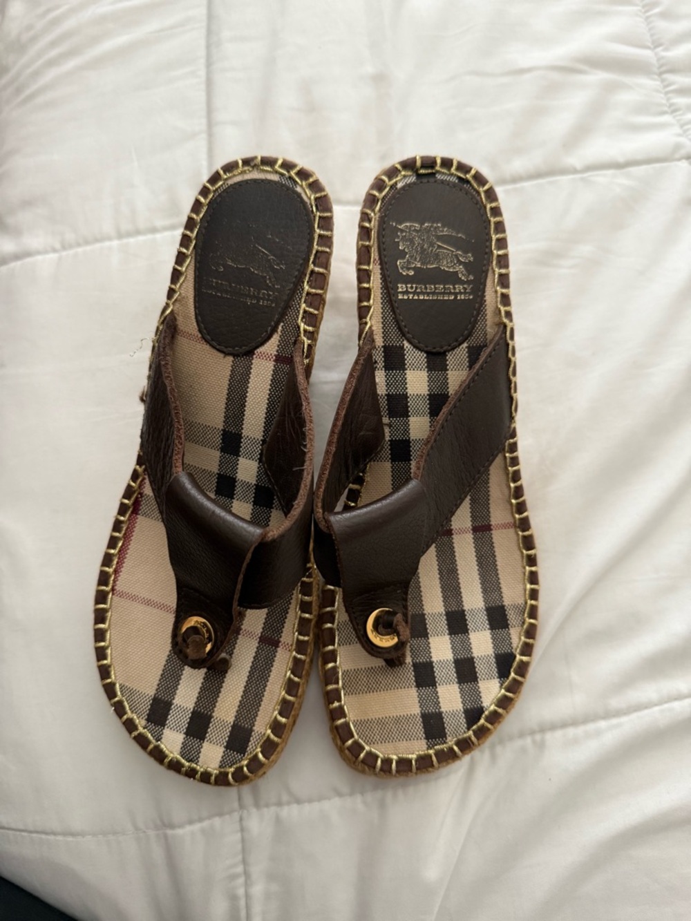 Burberry Brown Leather Thong Sandals with Classic Check Insole